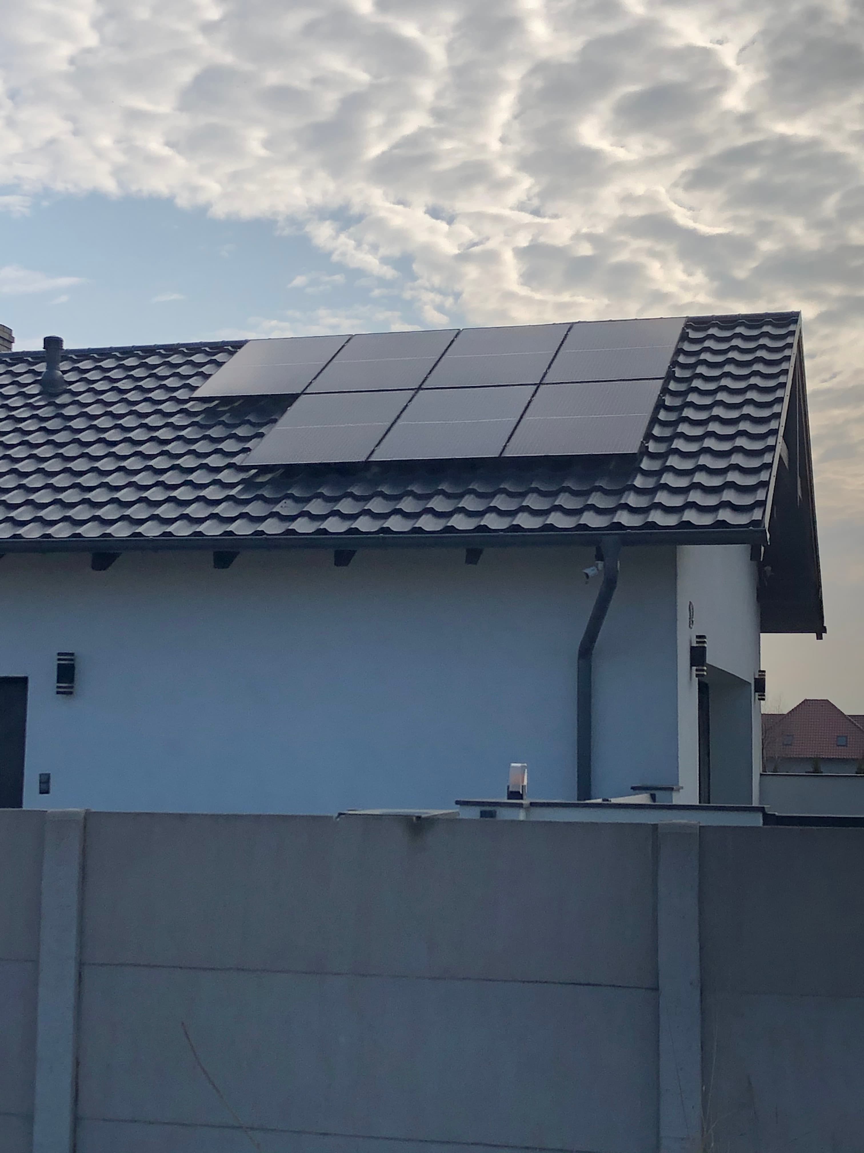 Fotowoltaika 10 kWp + Pompa ciepła Daikin SPLIT — zdjęcie 3