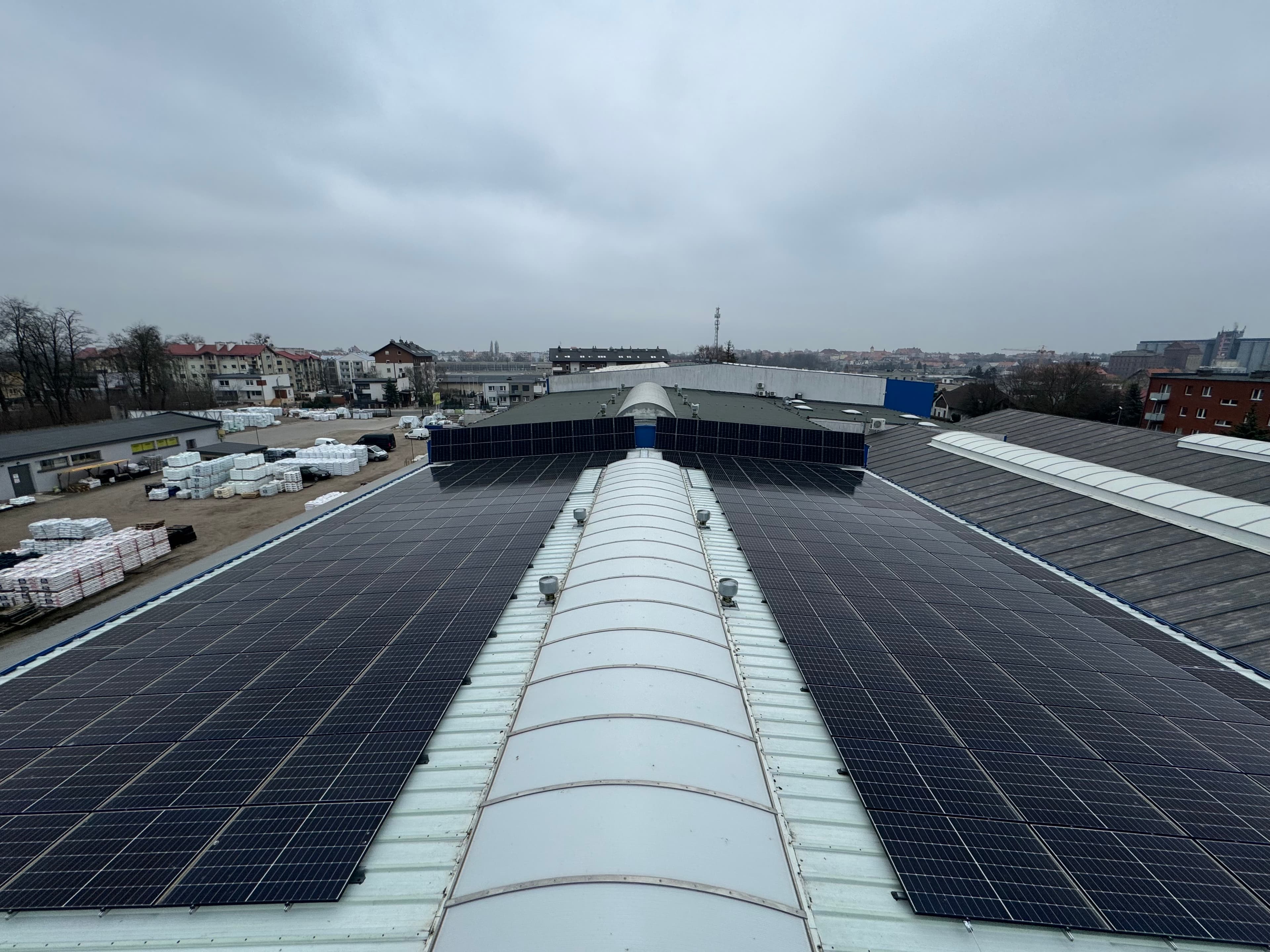 Fotowoltaika 100 kWp — zakład produkcyjny